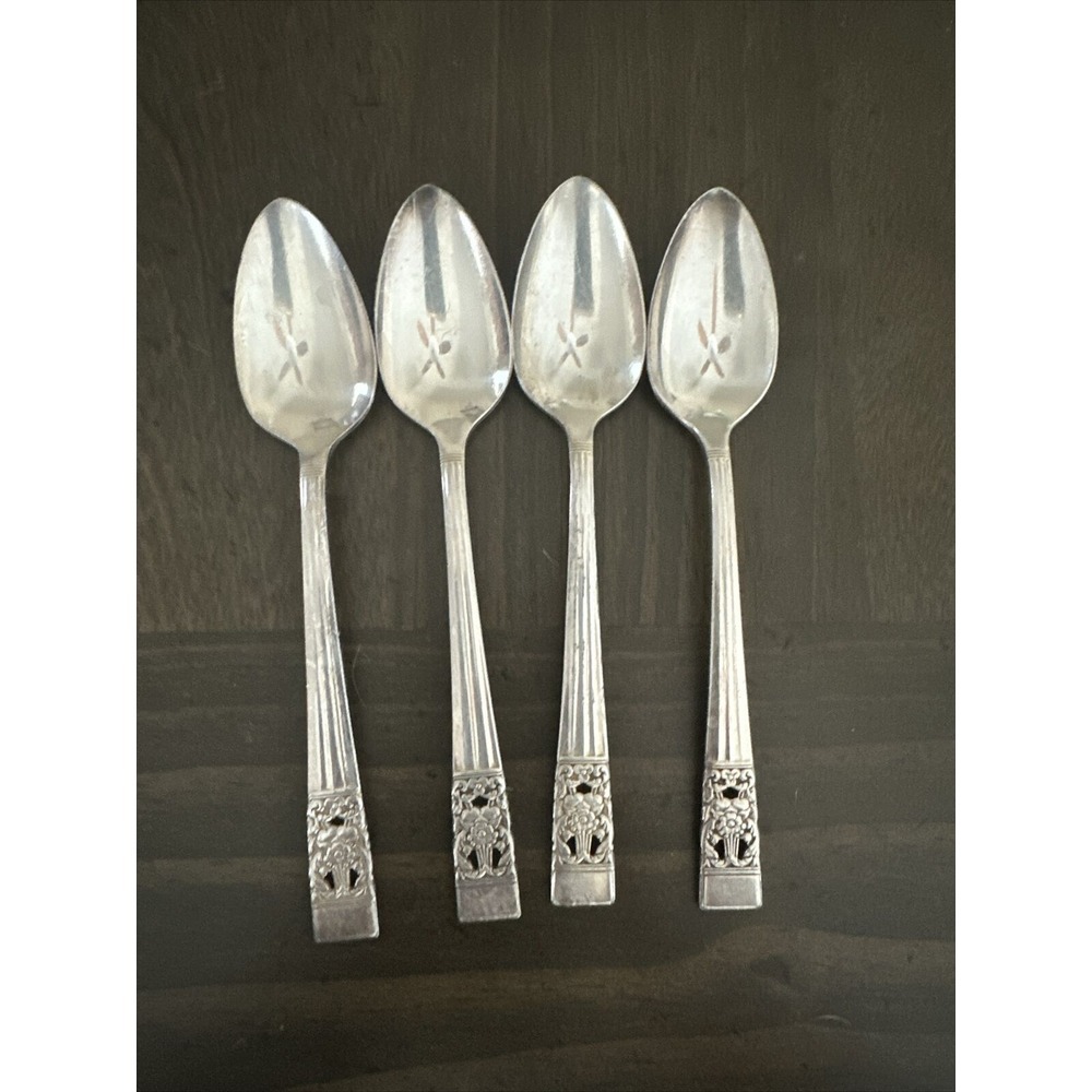 1936 Oneida Community Coronation Silver-plate 4 Piece Set Dinner Teaspoons